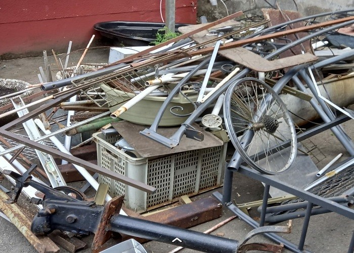 Schrotthändler in Hattingen inklusive Abholung auf Wunsch auch Demontage-cdc86d47