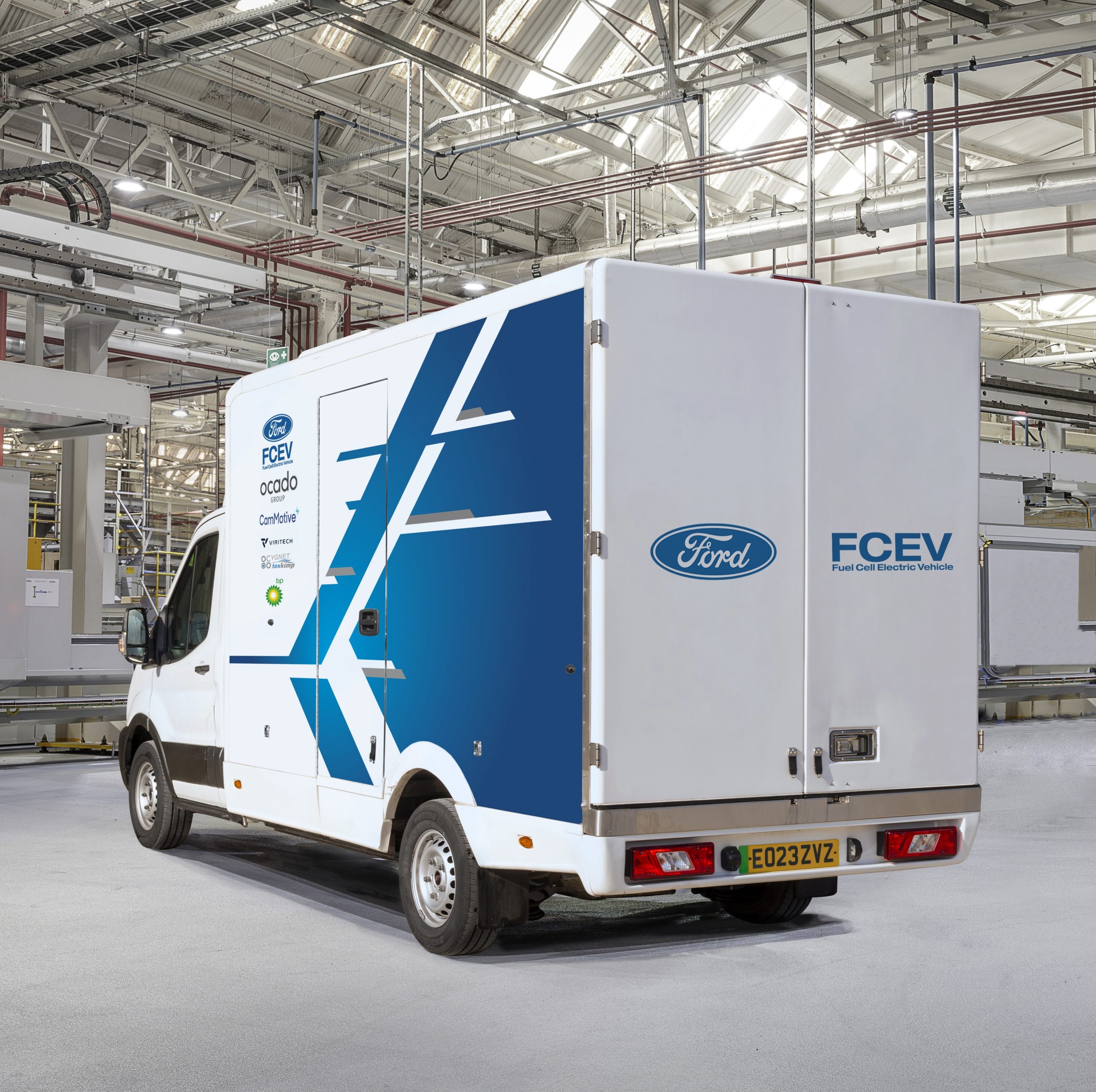 Ford E Transit hydrogen trial rear scaled - Ford E-Transits mit Brennstoffzellen