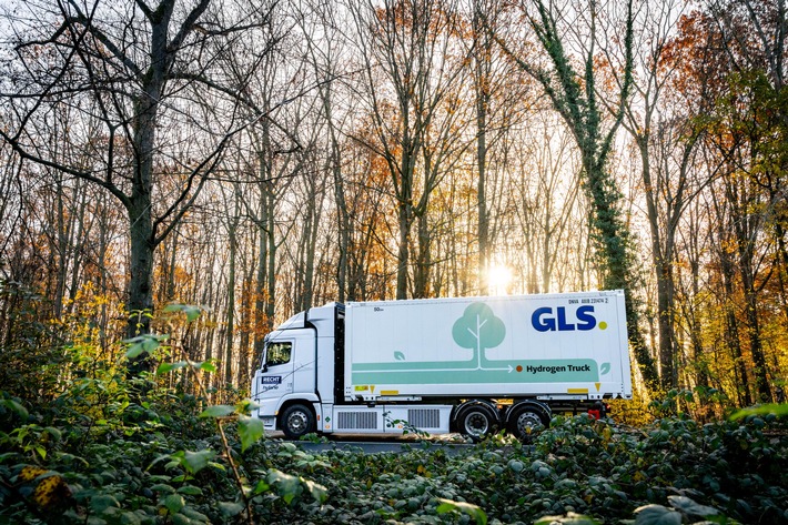 Innovation auf der Straße: GLS Germany startet mit erstem Wasserstoff-Lkw im Fernverkehr Paketdienst sammelt Erfahrungen im Praxistest