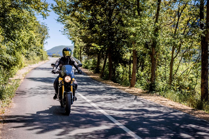 Frühlingszeit ist Biker-Zeit So starten Motorradfahrer sicher in die neue Saison