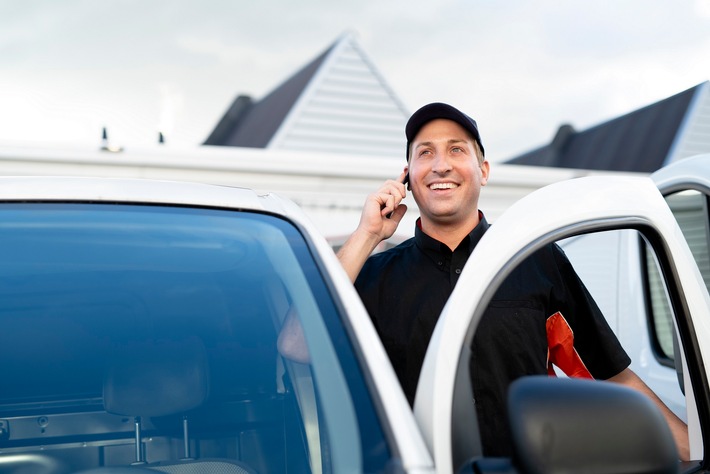 Bildunterschrift: Autoleasing, Fuhrparkmanagement, Transporter, leichte Nutzfahrzeuge, E-Transporter, Elektromobilität, Lieferdienste, Servicefahrzeuge / Weiterer Text über ots und www.presseportal.de/nr/113613 / Die Verwendung dieses Bildes für redaktionelle Zwecke ist unter Beachtung aller mitgeteilten Nutzungsbedingungen zulässig und dann auch honorarfrei. Veröffentlichung ausschließlich mit Bildrechte-Hinweis. Bildrechte: LeasePlan Deutschland GmbH Fotograf: MARIEKE_ODEKERKENN