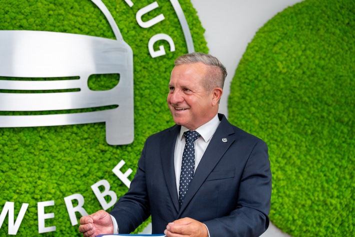 Neuer US-Zoll trifft deutsche Autofahrer: ZDK warnt vor steigenden Preisen und Servicekosten